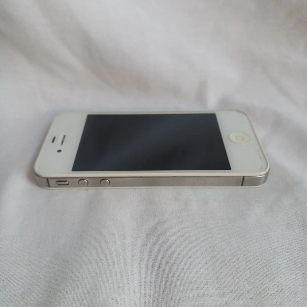 Apple iPhone 4s Model A1387 White Parts Only